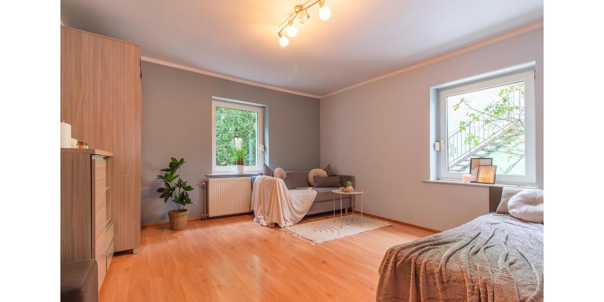 Wygodny dom - sklep, mieszkanie i bazy! 2 zimmer