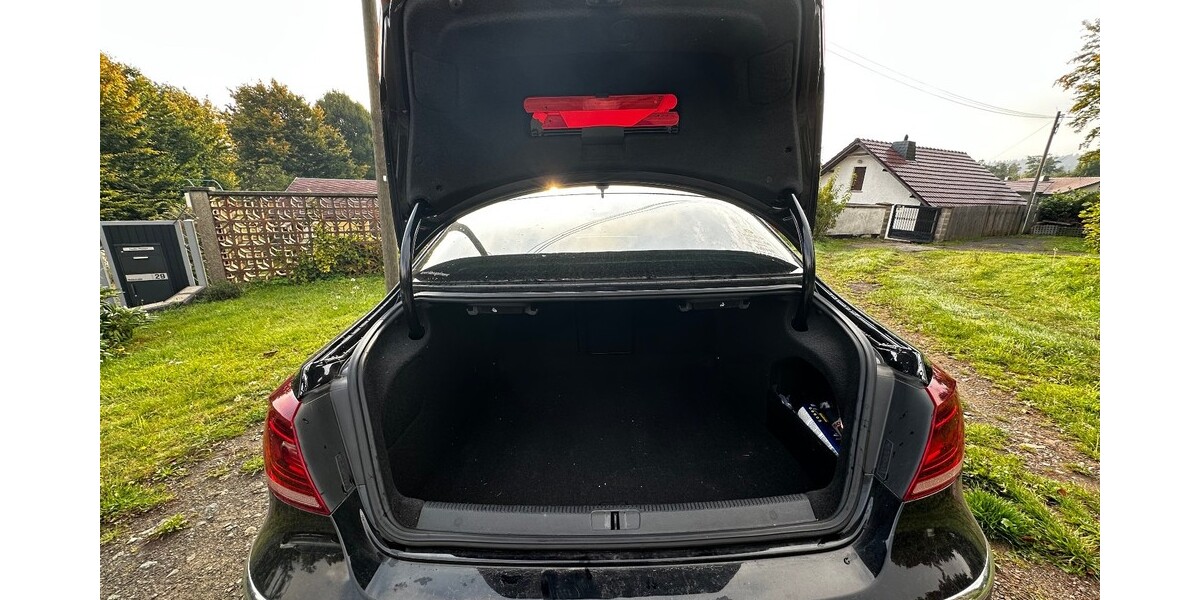 VW Passat CC 245.000 km 12.499 &euro; Tambach-Dietharz 99897