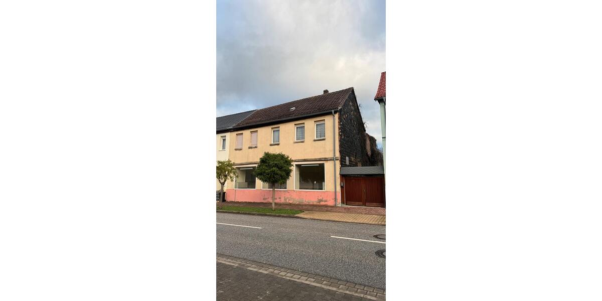 Doppelhaushälfte Helbra - 5 Zimmer, 100 m&sup2;, 35.000&euro; | Angebot:26846457