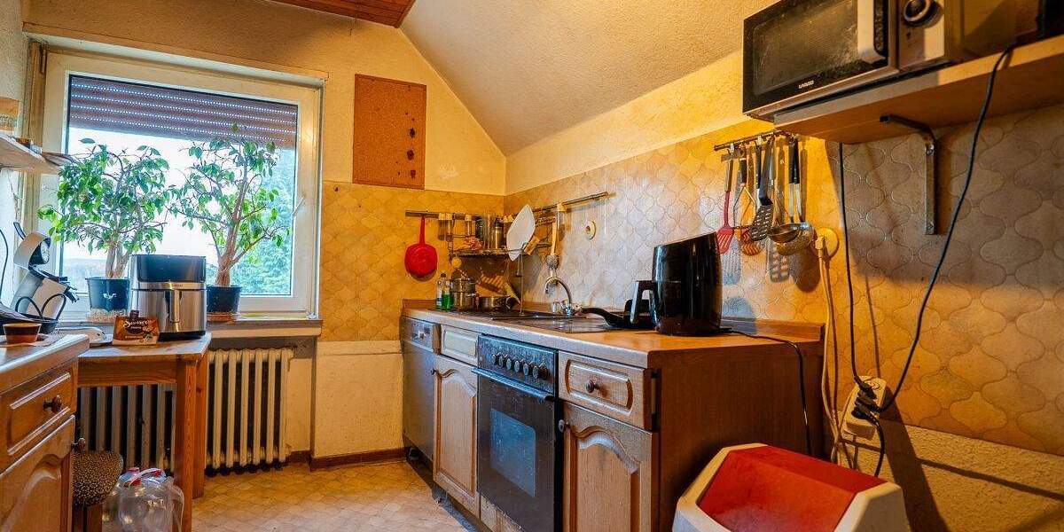 Seltene Investmentgelegenheit mit Wohn-, Gewerbe- und Ausbaupotenzial 6 zimmer