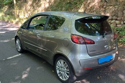 Mitsubishi Colt 135.000 km 2.450 &euro; Hamburg 22559