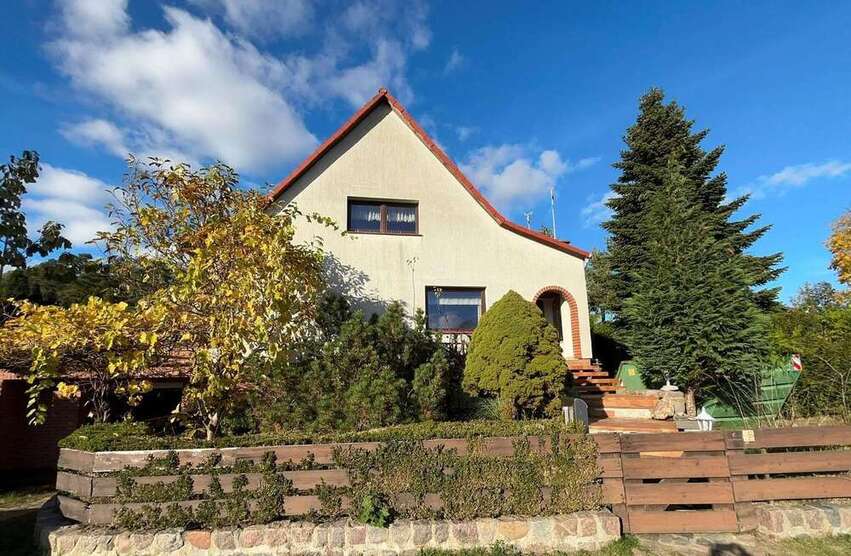 Haus zum Kaufen in Lohmen 275.000 € 156 m²