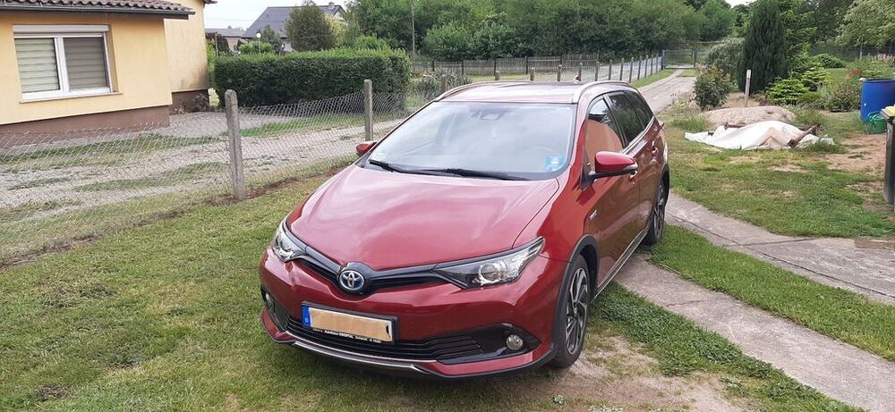 Auris Touring Sports