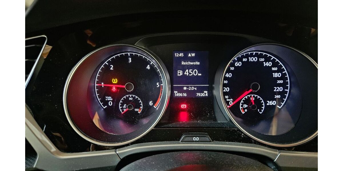 VW Touran 149.616 km 9.999 &euro; Berching 92334