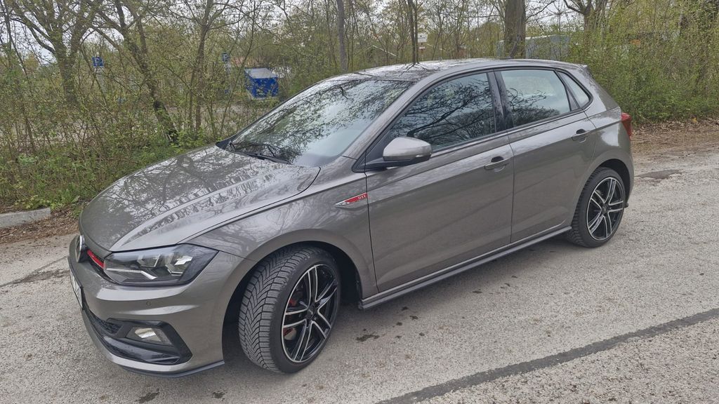 VW Polo 50.000 km 19.300 &euro; München 81829