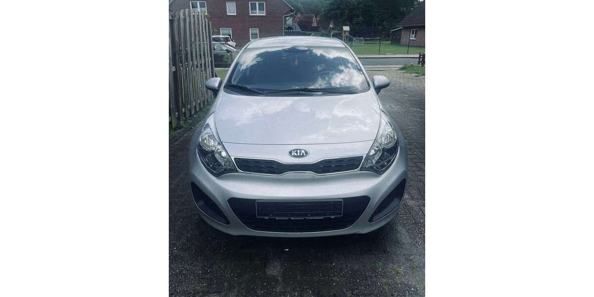 Kia Rio 85.384 km 3.999 &euro; Friedeburg 26446