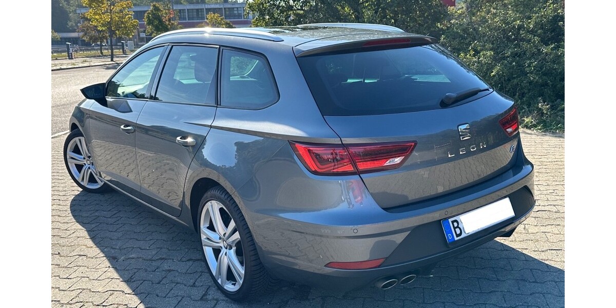 Seat Leon ST 52.000 km 15.500 &euro; Berlin 10178