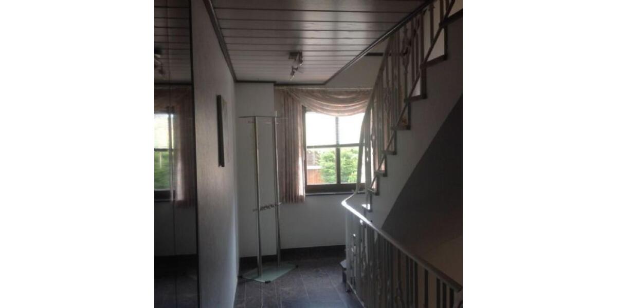 Hochwertige, schöne und helle Penthouse Wohnung in Flieden 3 zimmer