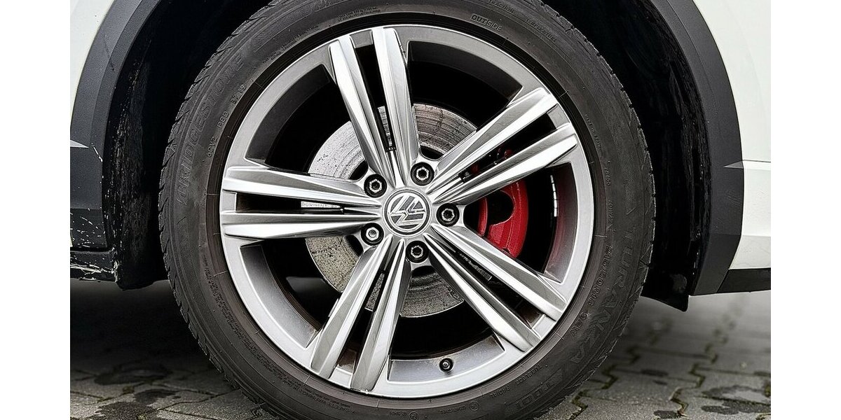 VW T-Roc R-line / Pano / 1. Hd / Kamera / AHK 93.000 km 23.690 &euro; Mönchengladbach 41066