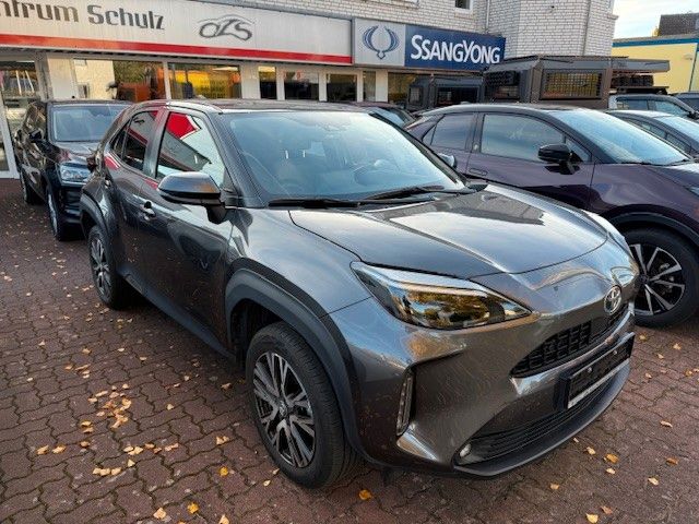 Toyota Yaris 26.718 km 23.636 € Mölln 23879