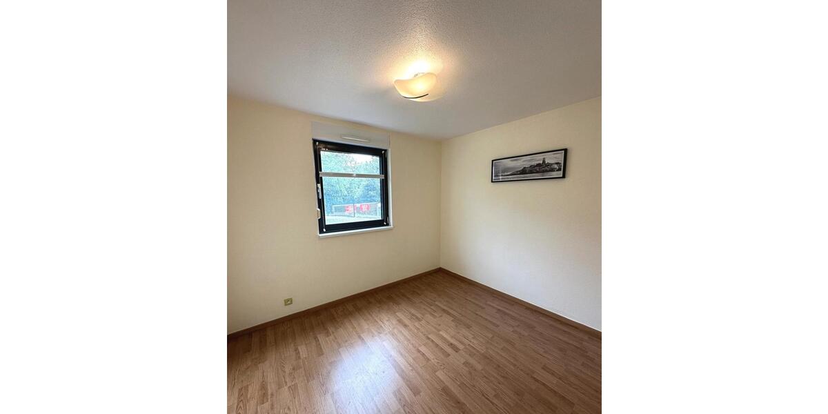Etagenwohnung Saarbrücken Neue Bremm - 1 Zimmer, 68 m&sup2;, 125.000&euro; | Angebot:26997205