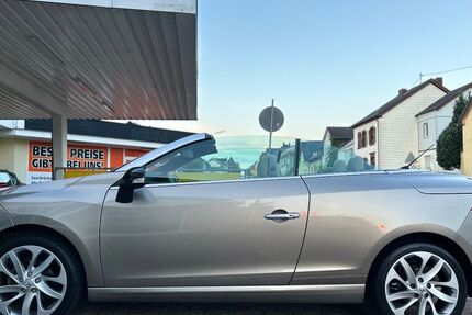 Renault Megane 118.000 km 7.490 &euro; Losheim am See 66679