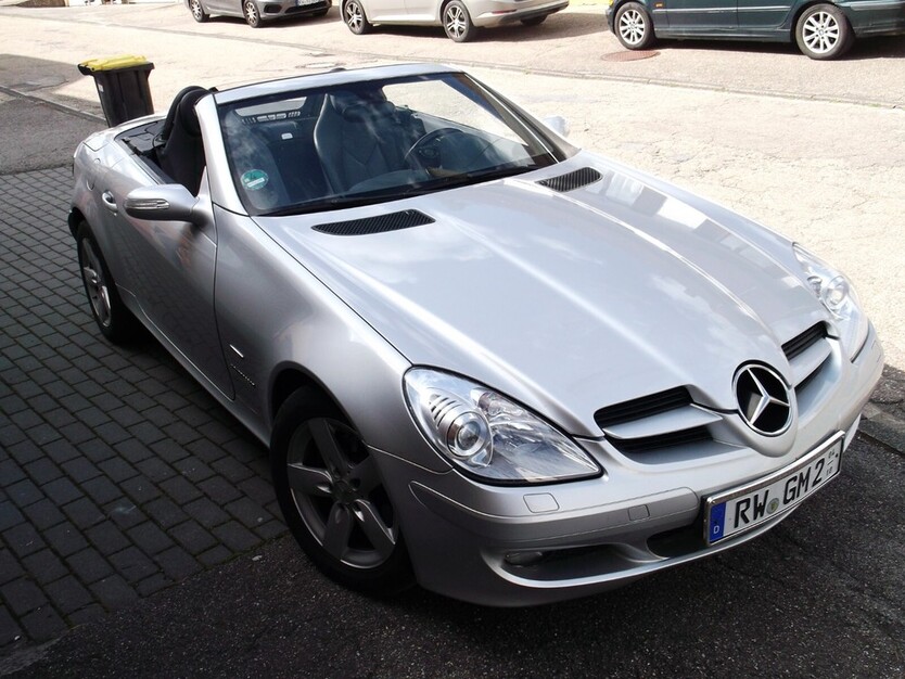 Mercedes-Benz SLK 299.999 km 5.500 € Fluorn-Winzeln 78737