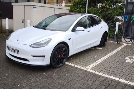 Tesla Model 3 71.000 km 29.500 &euro; Schwanewede 28790