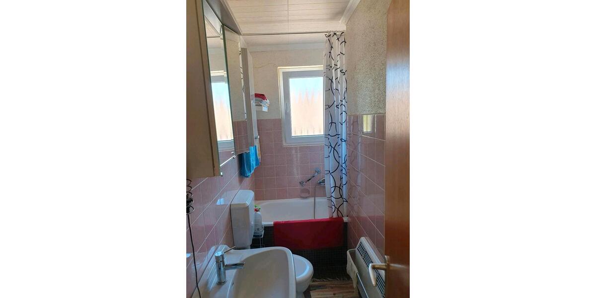 Reihenhaus Nienburg (Weser) - 4 Zimmer, 80 m&sup2;, 165.000&euro; | Angebot:27078654