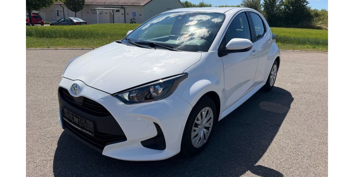 Toyota Yaris 136.000 km 10.990 &euro; Holzgerlingen 71088