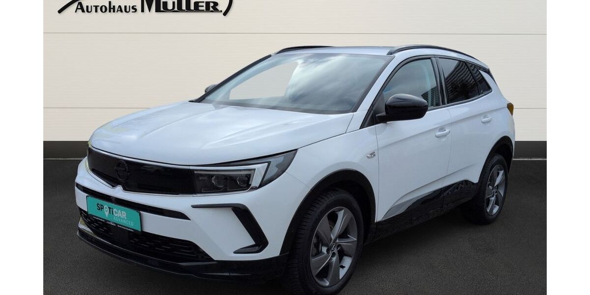Opel Grandland (X) 10.798 km 21.995 &euro; Gnarrenburg 27442