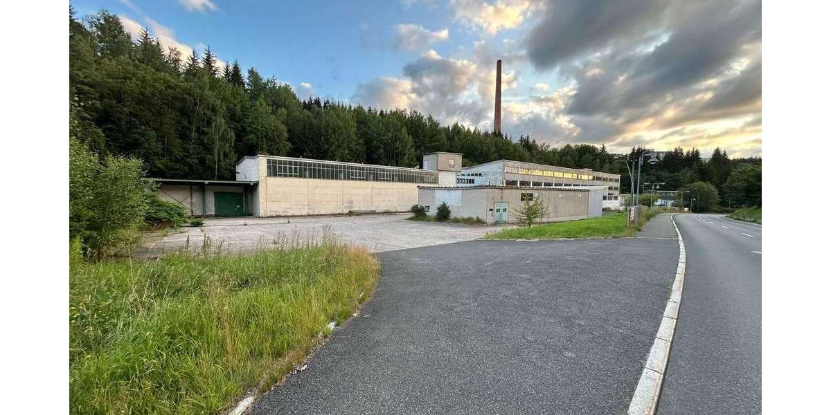 Halle in Muldenhammer 295.000 € zimmer