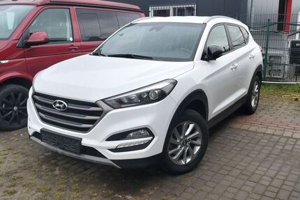 Hyundai TUCSON 112.500 km 13.990 &euro; Hönow 15366