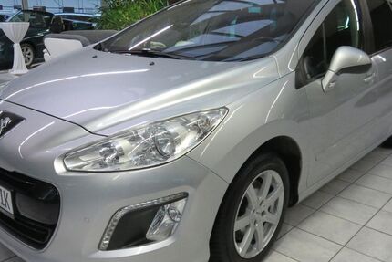 Peugeot 308 91.691 km 10.750 € Dessau-Roßlau 06847