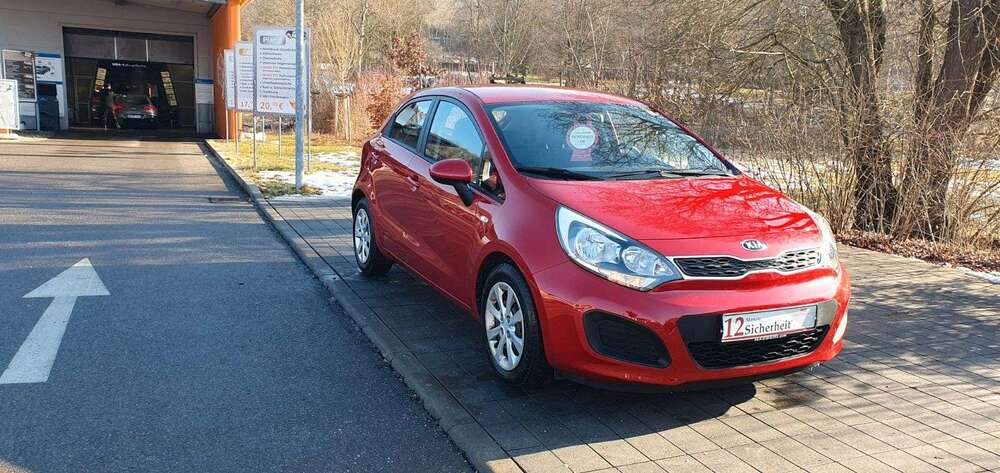 Kia Rio 58.579 km 7.590 &euro; Heidenheim-Schnaitheim 89520