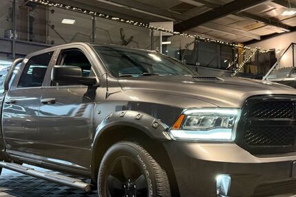 Dodge RAM 62.000 km 41.900 &euro; Borstorf 23881