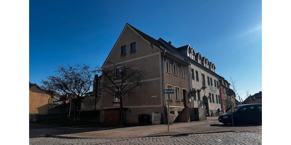 Reihenhaus Altentreptow - 6 Zimmer, 140 m&sup2;, 125.000&euro; | Angebot:23816943