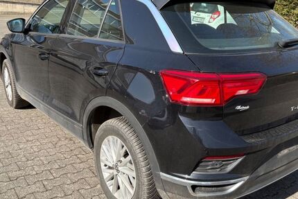 VW T-Roc 173.107 km 15.232 &euro; Frankfurt am Main 60389