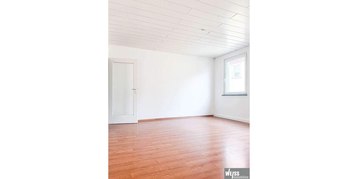 Etagenwohnung Ochsenfurt - 2 Zimmer, 79 m&sup2;, 650&euro; | Angebot:25703497