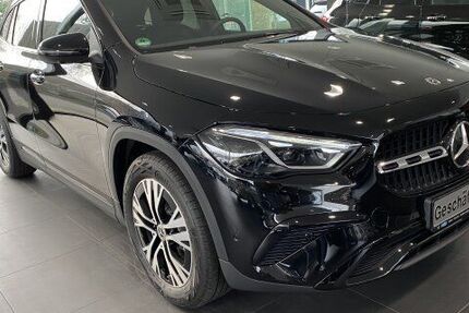 Mercedes-Benz GLA 200 8.000 km 44.790 € Essen 45257