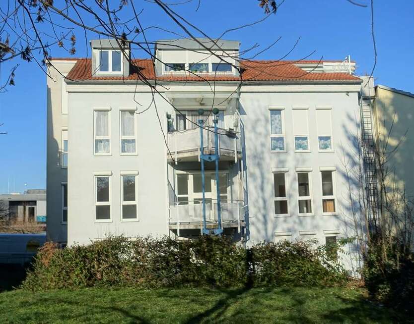 Haus zum Kaufen in Pforzheim 1.180.000 € 376 m²