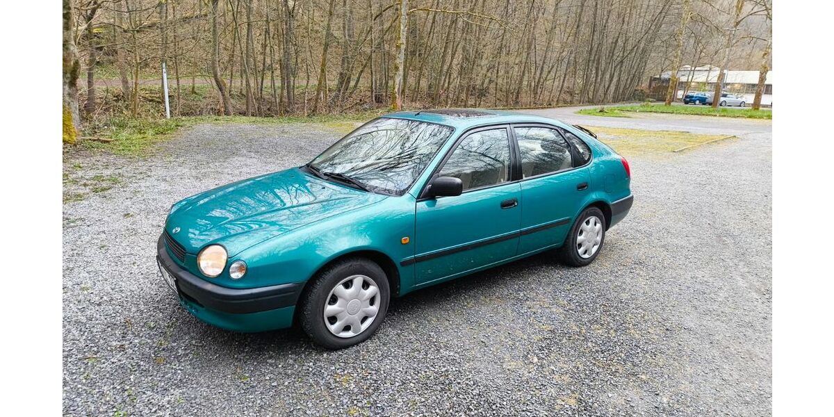 Toyota Corolla 85.200 km 6.300 &euro; Remscheid 42857