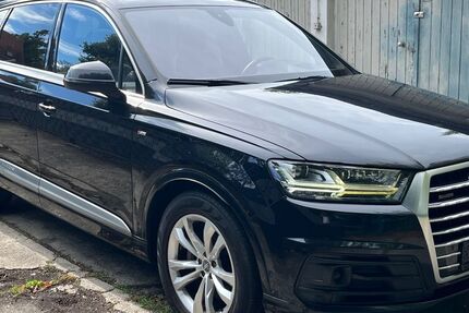 Audi Q7 252.000 km 25.790 € Berlin 12349