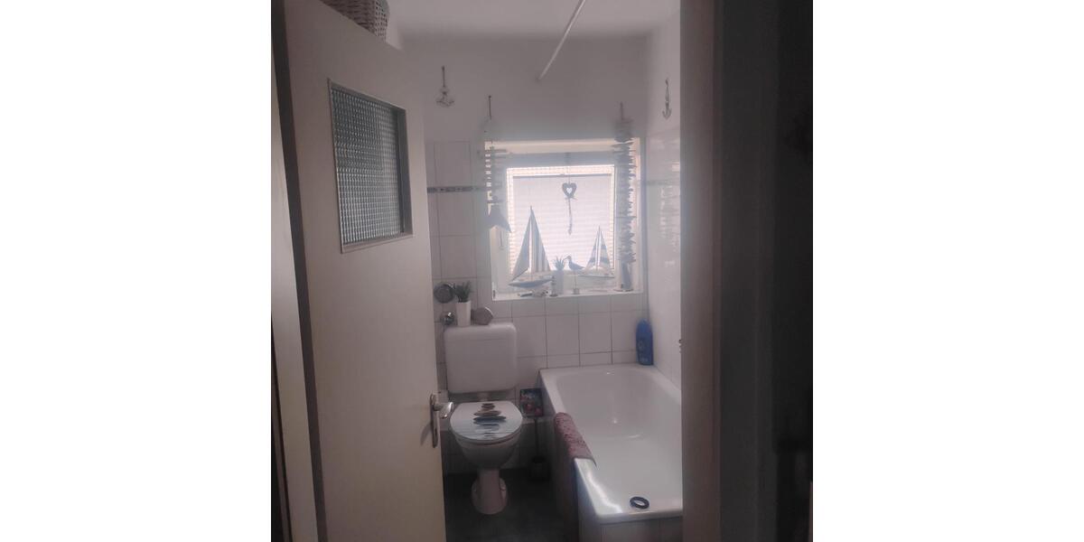 Erdgeschoßwohnung Neumünster - 4 Zimmer, 75 m&sup2;, 895&euro; | Angebot:25721722