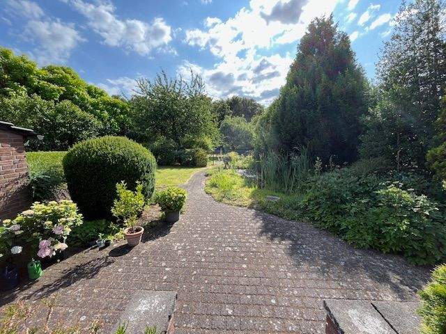 Mehrfamilienhaus, Wohnhaus Voerde - 8 Zimmer, 247 m&sup2;, 499.000&euro; | Angebot:24691287