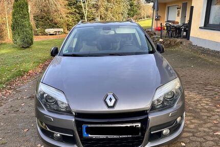 Renault Laguna 139.999 km 7.300 € Gondenbrett 54595
