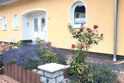 Haus Breidenbach - 8 Zimmer, 207 m&sup2;, 475.000&euro; | Angebot:26818691