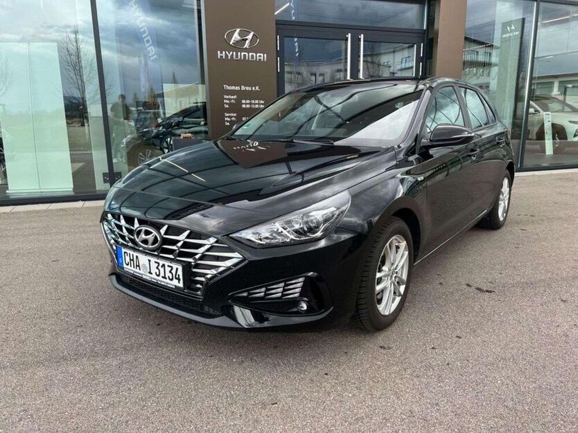 i30