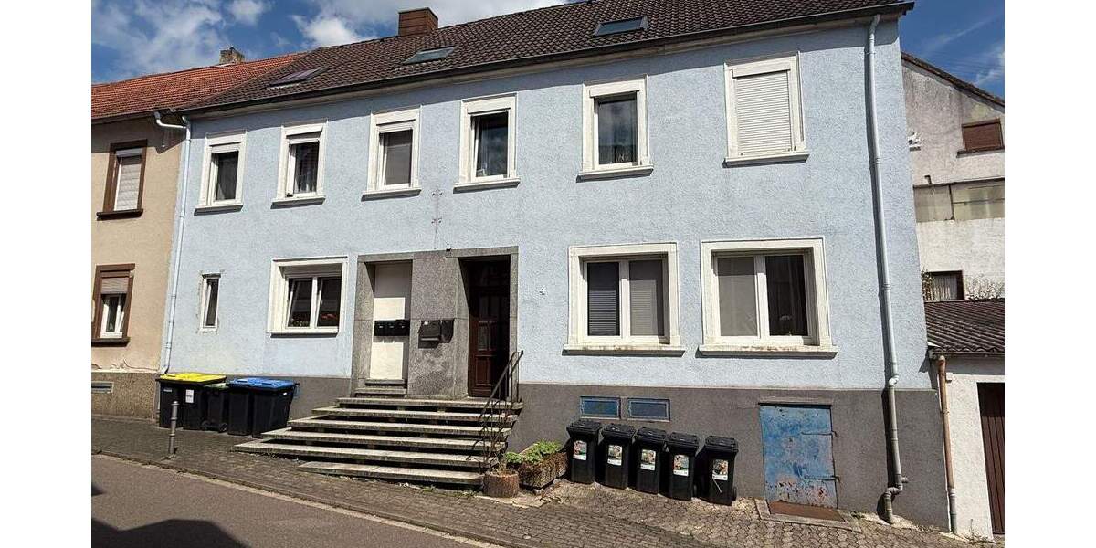 7,7 % Rendite - modernisiertes 5-Familienhaus mit weiterem Steigerungspotenzial 1 zimmer