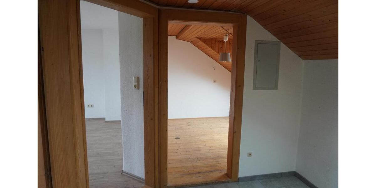 3 Zimmer DG-Wohnung Sennfeld ab 01.02.26 3 zimmer