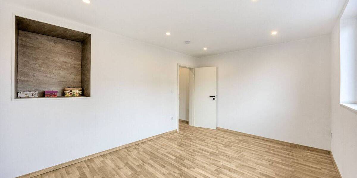 Reihenmittelhaus Meerbusch Lank-Latum - 5 Zimmer, 110 m&sup2;, 649.000&euro; | Angebot:26684129