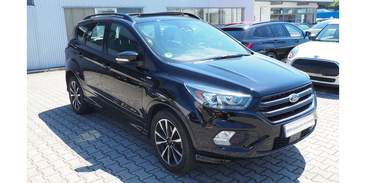 Ford Kuga 52.500 km 15.980 &euro; Obertraubling bei Regensburg 93083