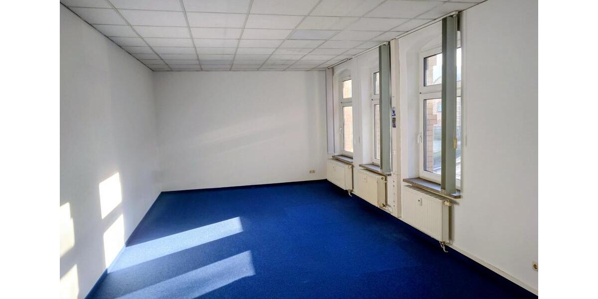 Büroräume im Zentrum von Aue mit eigenen Parkplätzen an Eingang zimmer