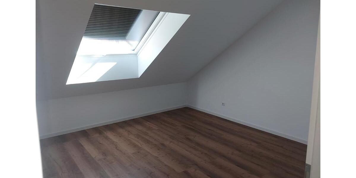 Dachgeschoßwohnung Gailingen am Hochrhein - 4 Zimmer, 106 m&sup2;, 398.000&euro; | Angebot:27072493