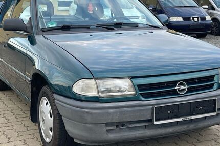 Opel Astra 141.185 km 950 &euro; Bad Harzburg 38667