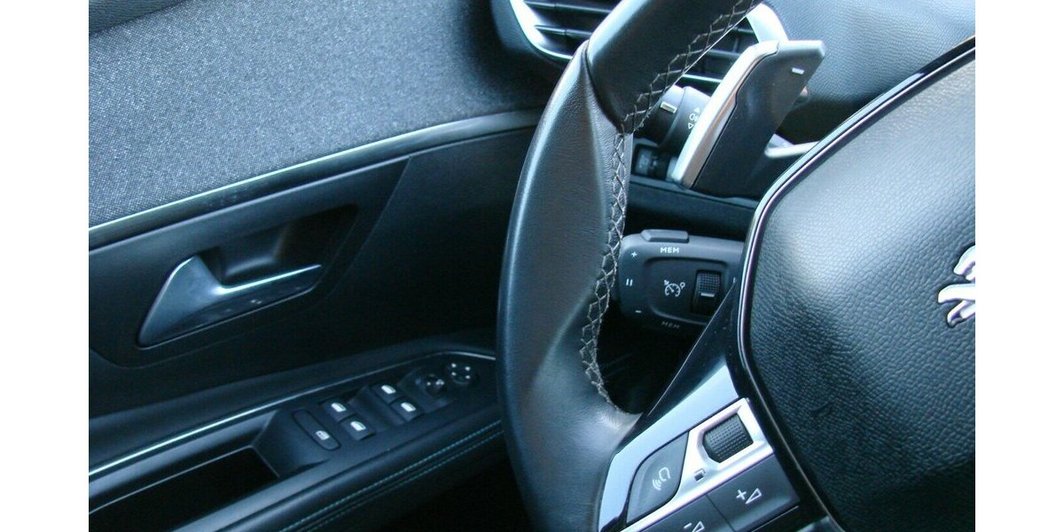 Peugeot 5008 1.2 PureTech130 Allure Pack 7-Sitzer 2WD LED 54.980 km 24.980 &euro; Falkensee 14612