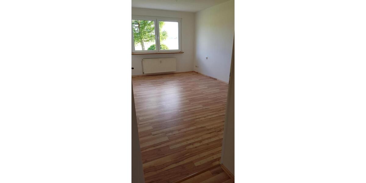 Erdgeschoßwohnung Seifhennersdorf - 3 Zimmer, 62 m&sup2;, 43.900&euro; | Angebot:26975214
