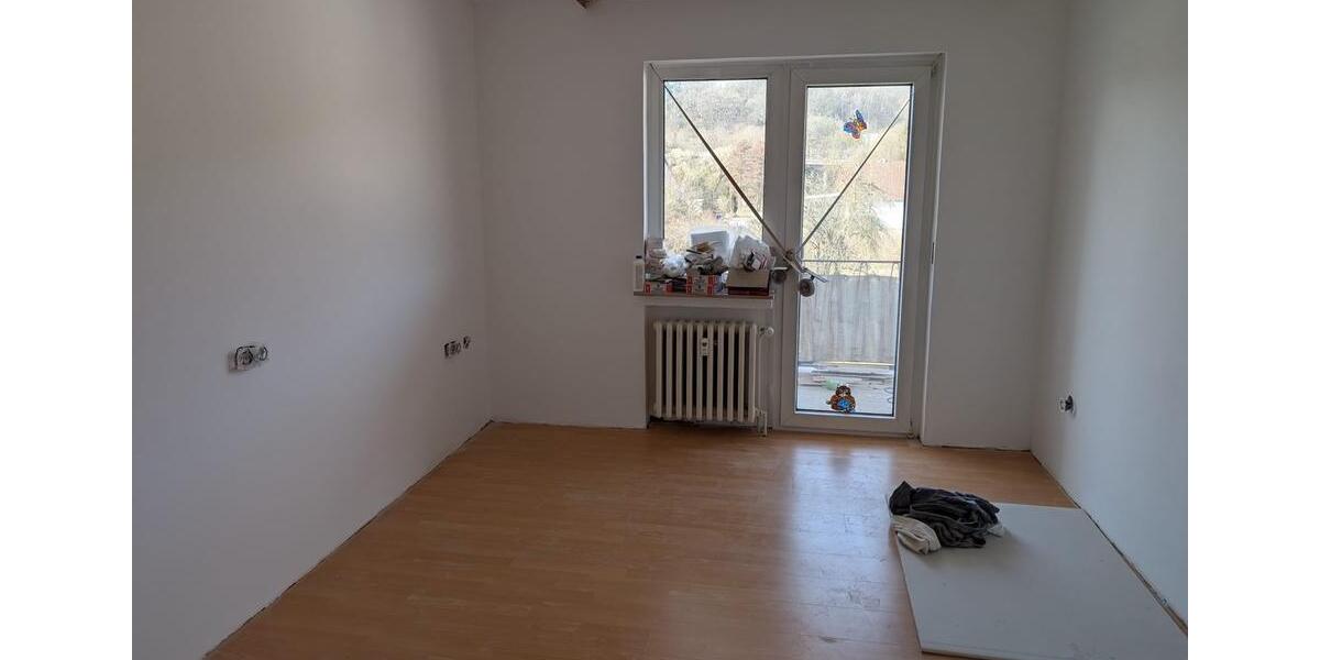 Etagenwohnung Sontra - 4 Zimmer, 95 m&sup2;, 550&euro; | Angebot:26654352