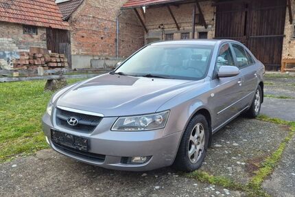 Hyundai SONATA 155.064 km 4.000 &euro; Niederotterbach 76889