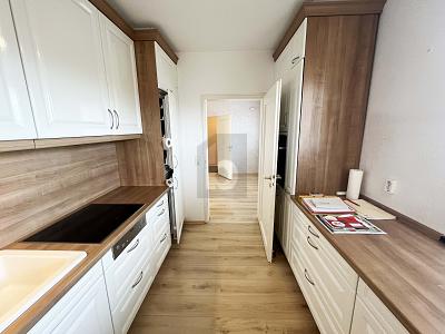 MODERNISIERT, BARRIEREFREI, FAHRSTUHL, BALKON - Etagenwohnung Neumünster Brachenfeld/Ruthenberg | Angebot:26852711